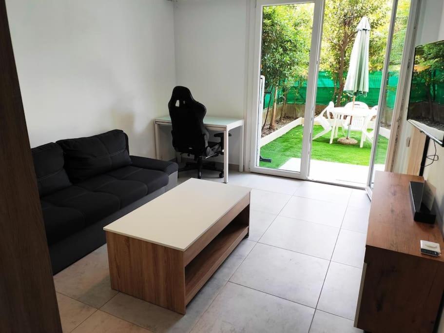 Menton, Appartement/Jardin, Proche Mer Et Centre Buitenkant foto